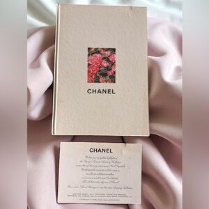 CHANEL Booklet 1995 Accessories Catalog Hardcover Book Vintage